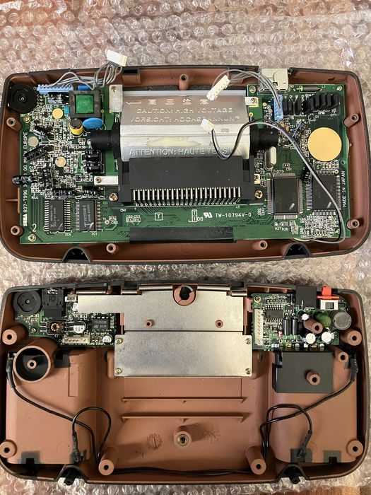 Sega Game Gear - handheld