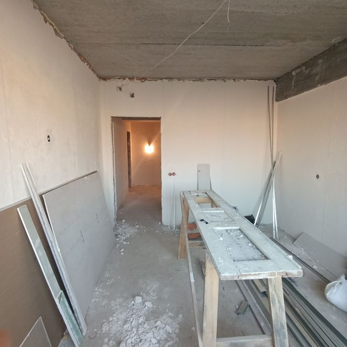 Kvartera sotiladi 51-kv manzil super yangi qurilgan uy