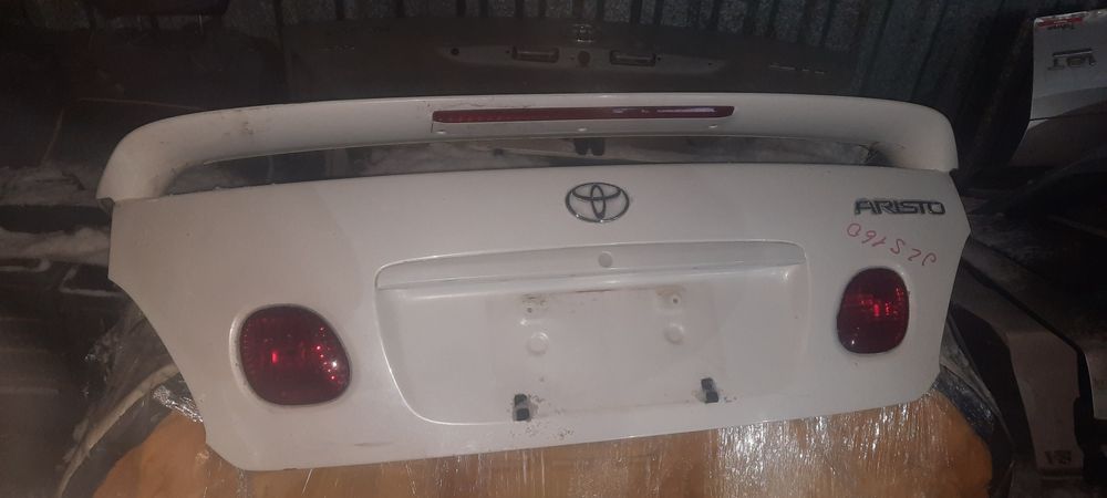 Крышка багажника GS300