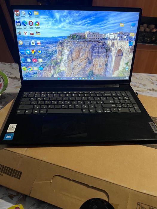 Продам ноутбук Lenovo
