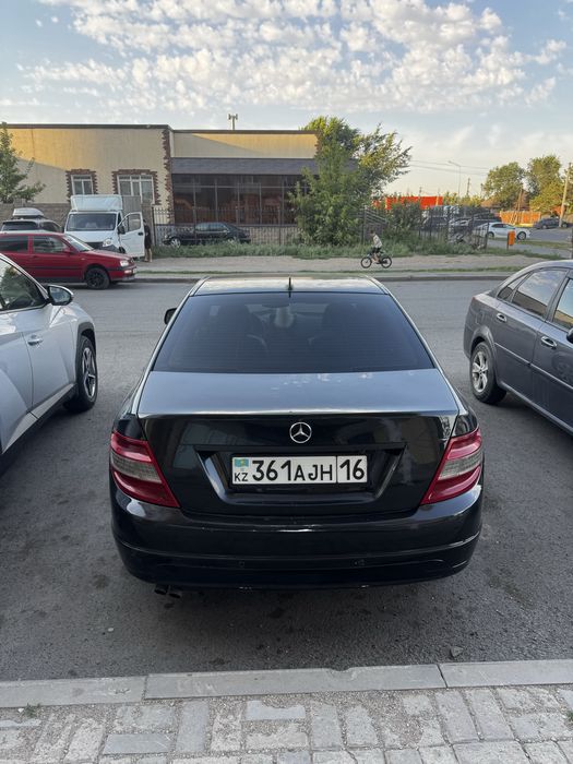 W204 Mersedes bens