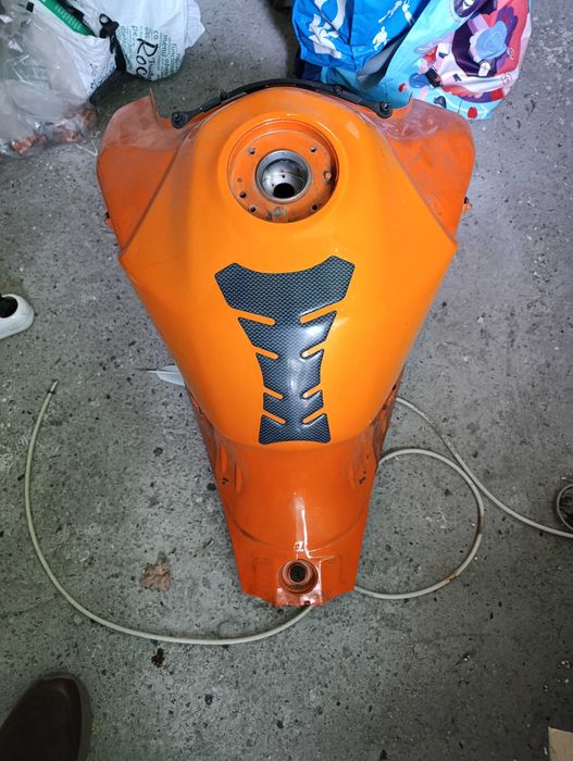 Rezervor benzina Kawasaki KLV1000 sau Suzuki v strom 1000 an 2004