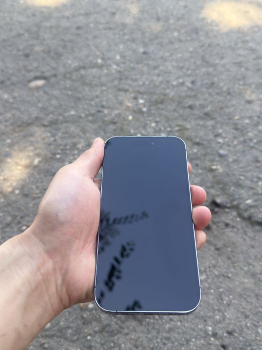 Iphone 14 pro 256 gb.