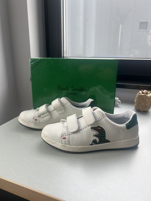 Paul Smith детски обувки

Мека кожа, изключително красиви,