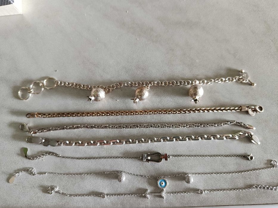 Срочно! Продам изделия из серебра 925 пробы и камней