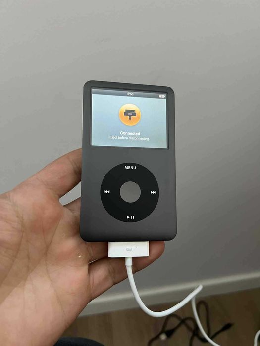 Ipod classic 6th gen 120GB HDD fara baduri,testat,perfect functional