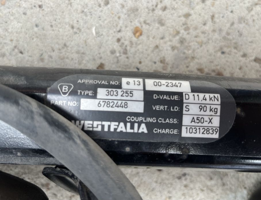 Теглич за БМВ е60