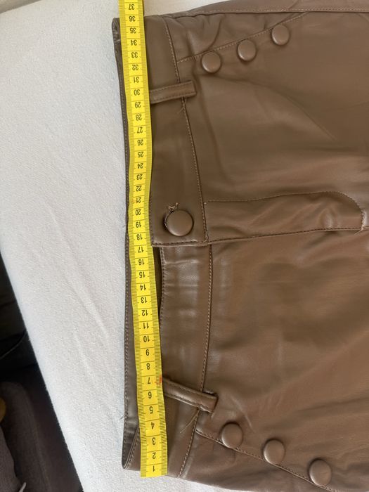 Сет от Жилетка и пола плисе С размер, и кожен панталон