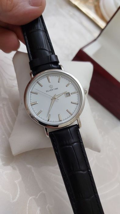 .Серебряные часы