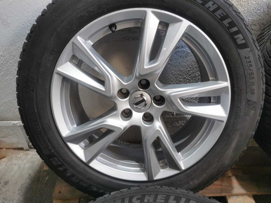 Jante Originale Volvo Xc60/Xc40/V90 CrossCountry R18 cu anvelope iarna
