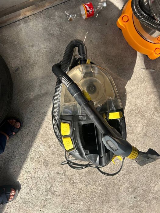 Karcher Puzzi 8/1