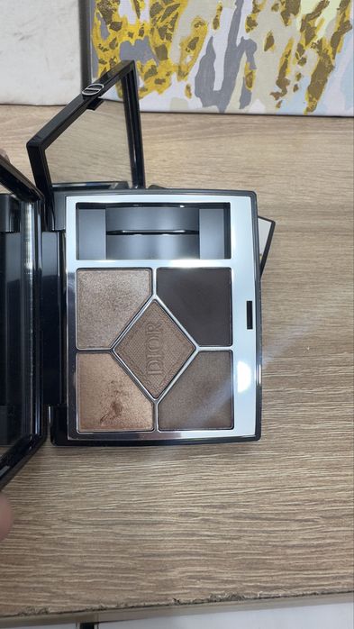 Тени для век от Dior