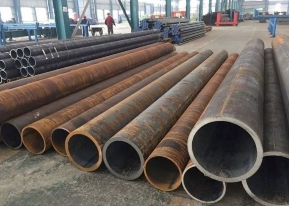 Teava metalica de gaze si apa