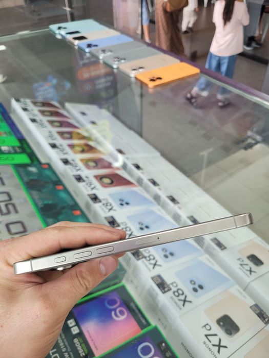 iphone 16 pro max idyal karobklari bor 98 %