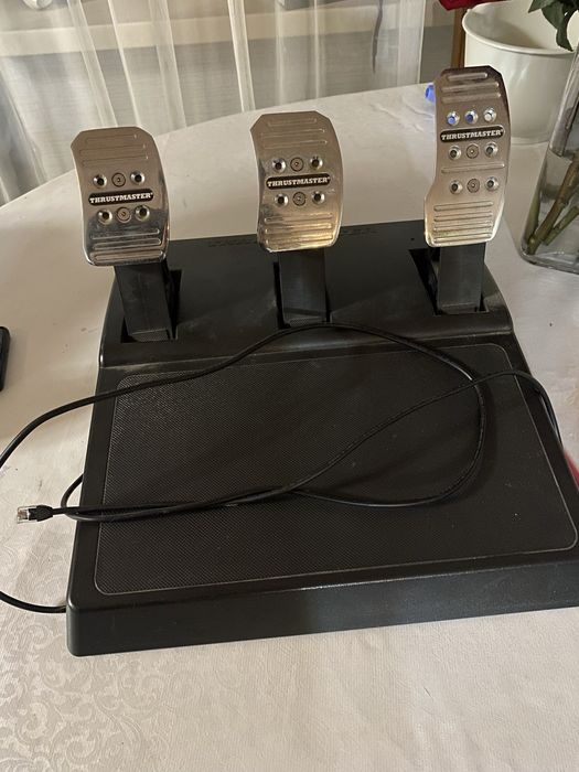 Продам игровой руль Thrustmaster TMX PRO FEEDBACK