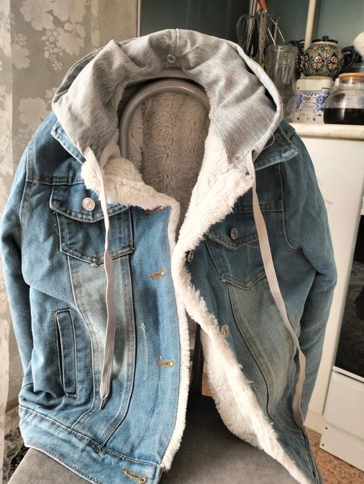 Джинсовая куртка