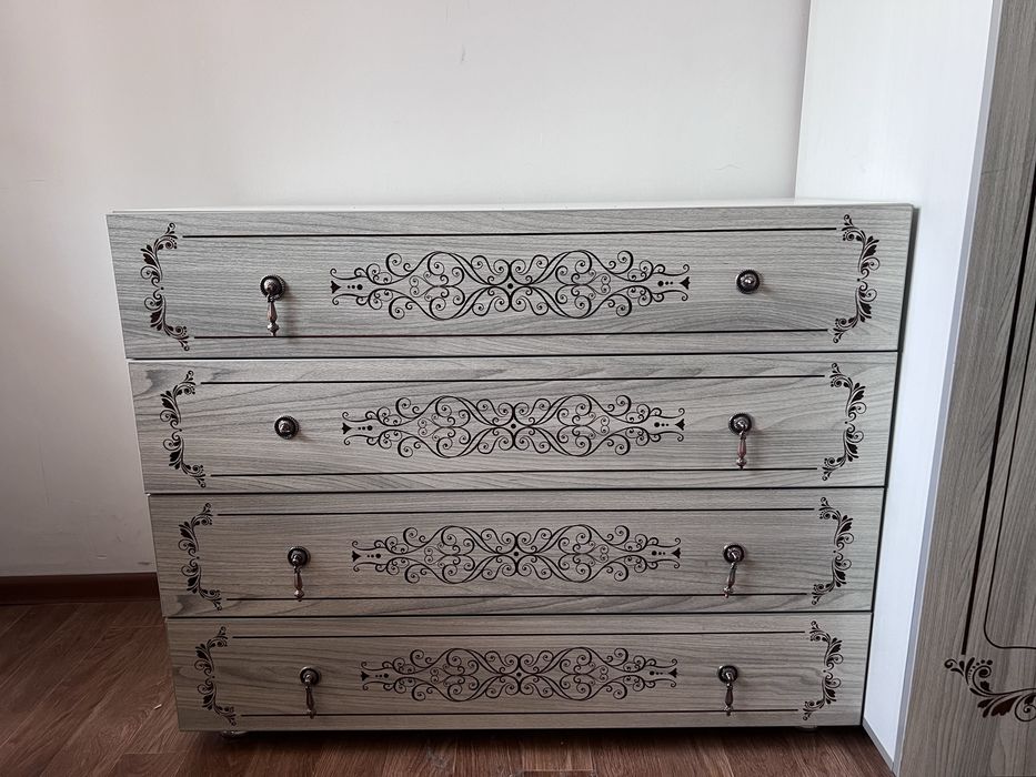 Спальный гарнитур