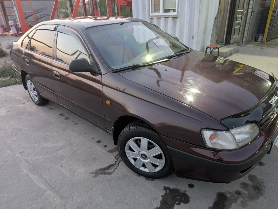 В рассрочку Тоиота Карина Е