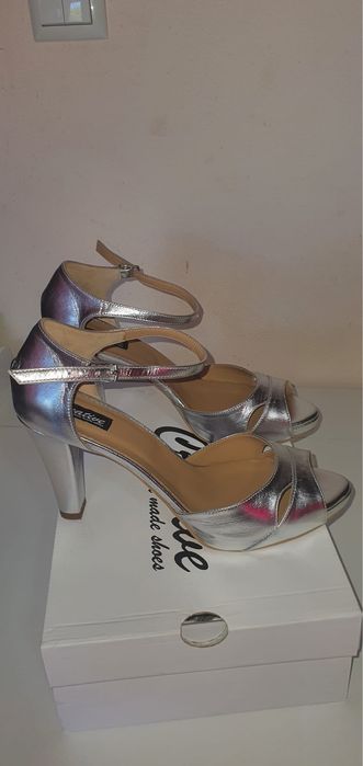 Sandale noi marime 41