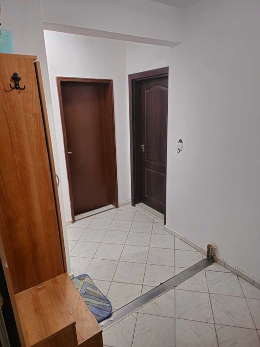 Продава се Четиристаен апартамент в Варна, Цветен квартал - 105 кв.м за 1905 €/кв.м - Снимка #16