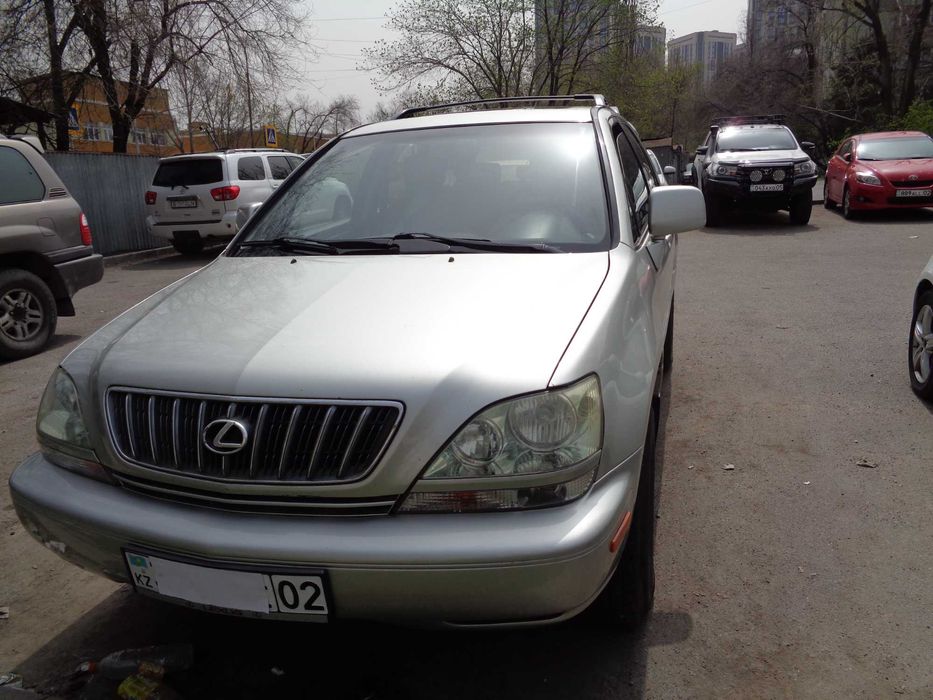 Продам LEXUS RX 300