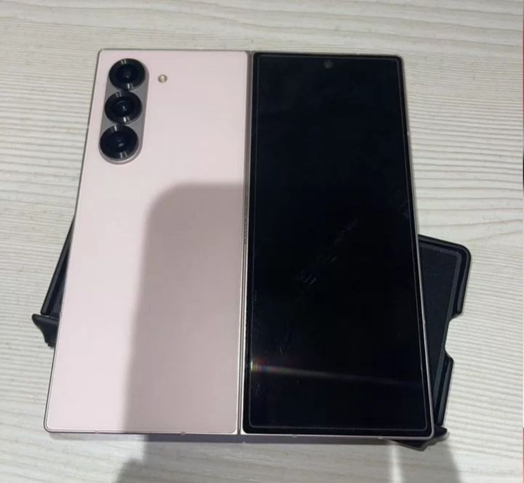 Срочно продам fold 6 256 gb