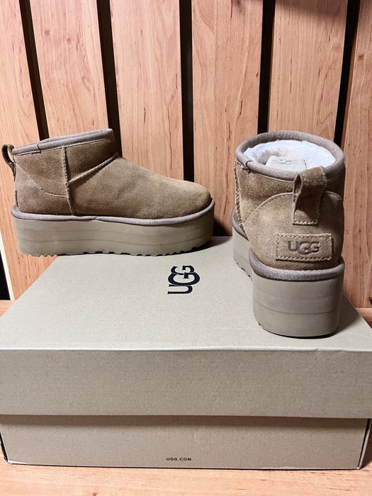 UGG uri originale