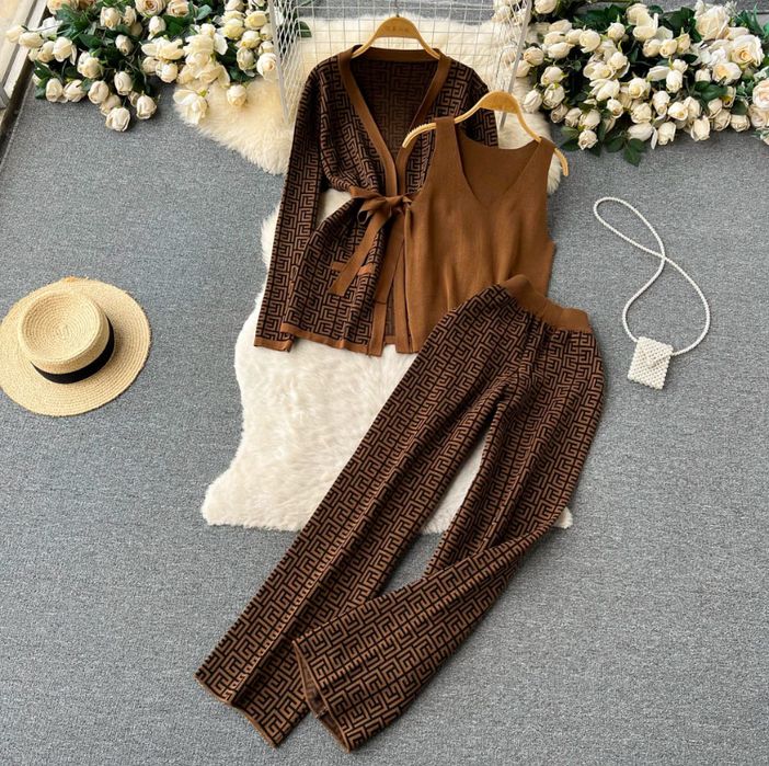 Костюм трикотаж тройка