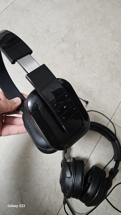 Căști razer utilizate