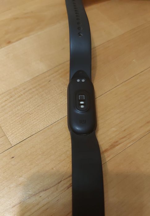 Mi Smart Band 6     .