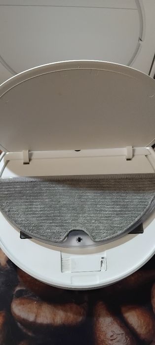 Продам робот пылесос