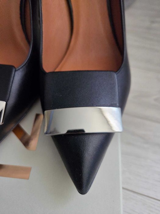 Обувки на висок ток   Quazi 41 номер