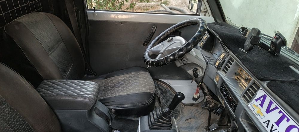 Дамас ван.       .