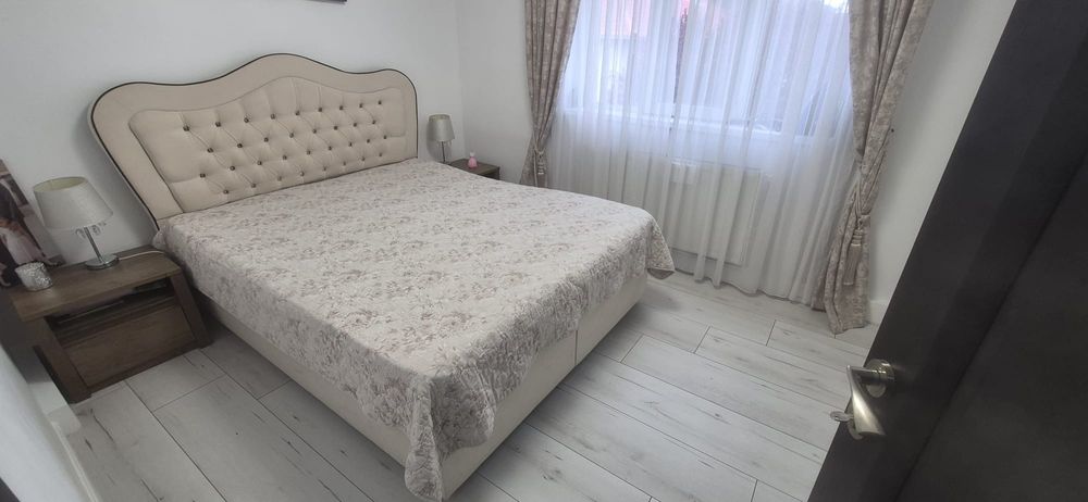 Vând apartament in zona Lama cu o suprafață de 72 mp la etajul 2