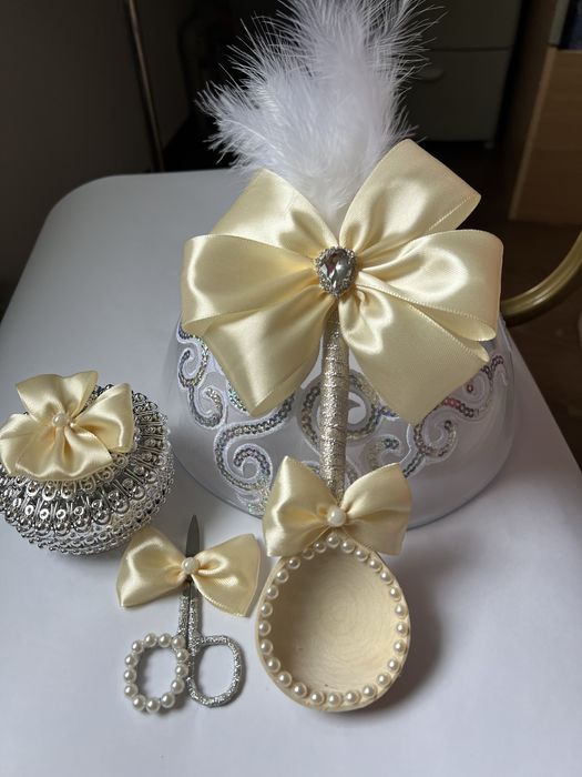 Нәрестені қырқынан шығару набор.