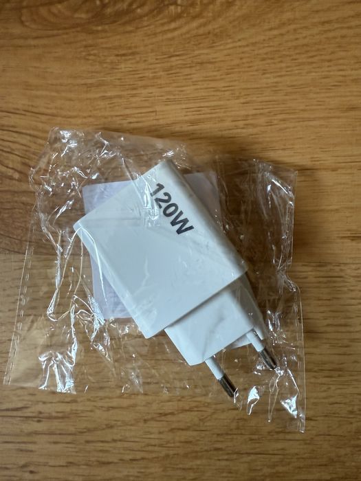 Incarcator 120 w