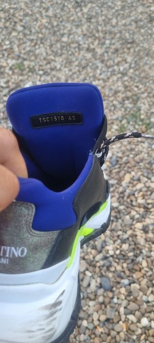 Adidași Valentino