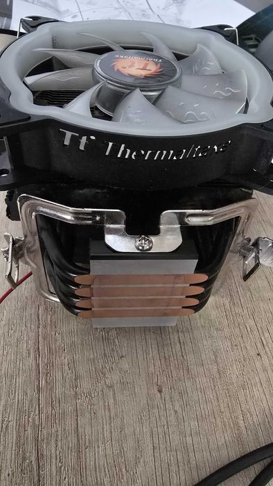 Vand Cooler procesor Thermaltake UX200, iluminare ARGB,  AMD/Intel