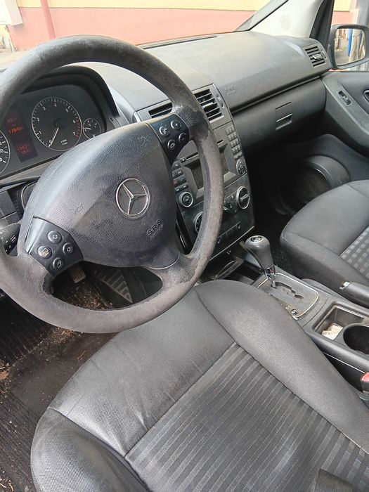 Vând Mercedes A150,2008