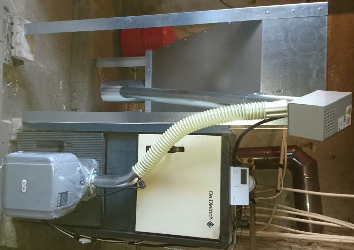 Пелетна горелка Фероли Ferroli SUN P7N с бункер и безжичен термостат