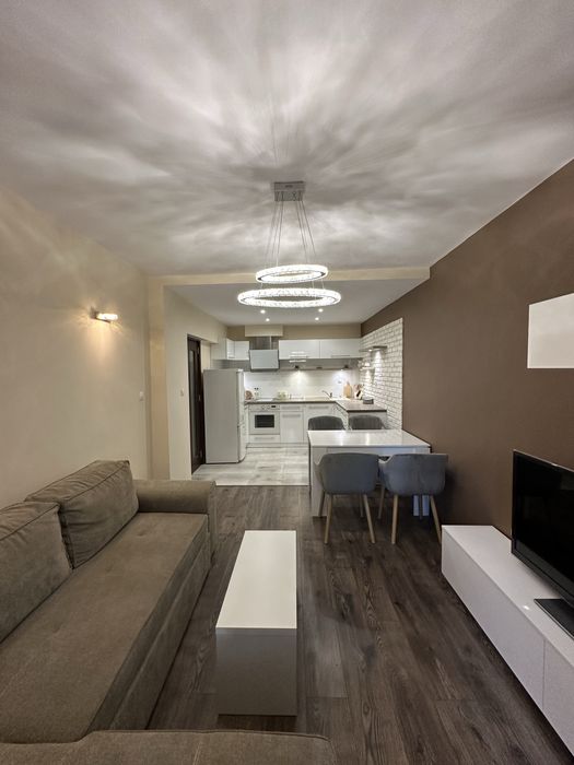 Продава се Тристаен апартамент в Стара Загора, Център - 62 кв.м за 2017 €/кв.м - Снимка #3