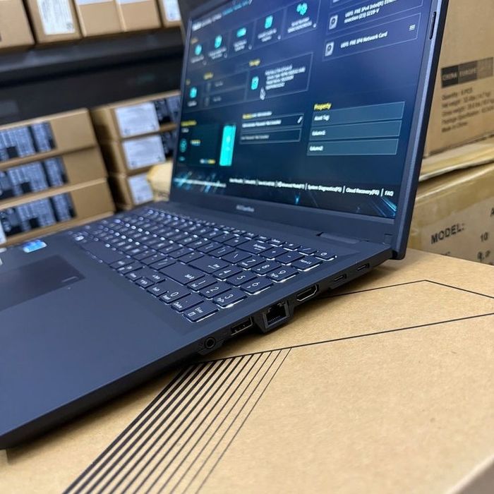 Продам Asus ExpertBook