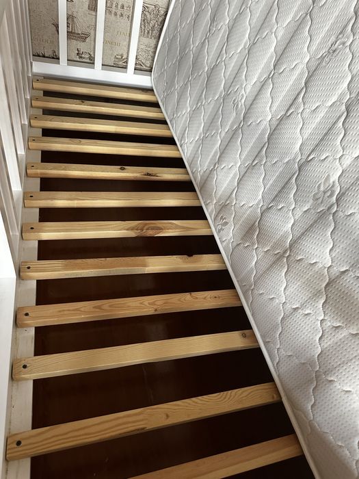 Продам Домик кровать