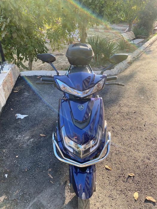 Скутор сотилади састаянаси яхши