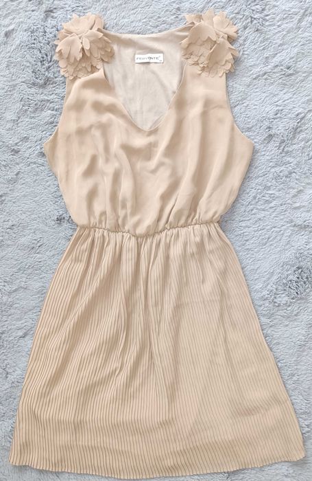 Rochie voal purtata 1 dată