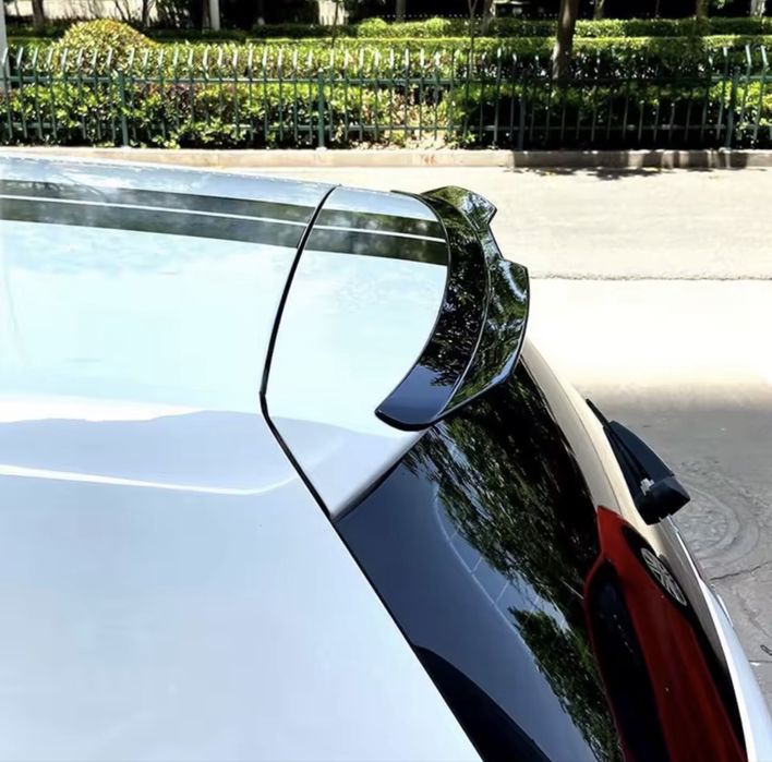 Универсален заден спойлер черен лак Топ качество! Наличен на склад!