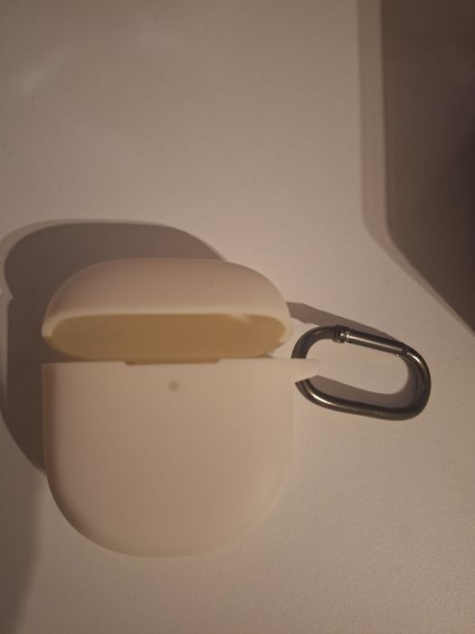 Husa căști Bose Quietcomfort Earbuds II white