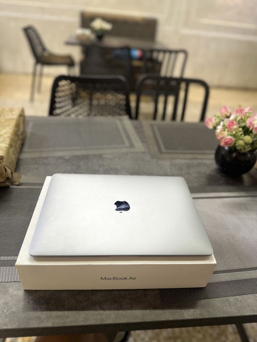 MacBook Air 13” M1 (2020), 8 ГБ / 256