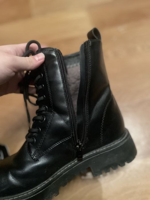 Теплые зимние ботинки