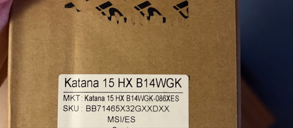 NOU Laptop Gaming Msi Katana 15 HX i7-14650HX RTX5070 32GB DDR5 1TB